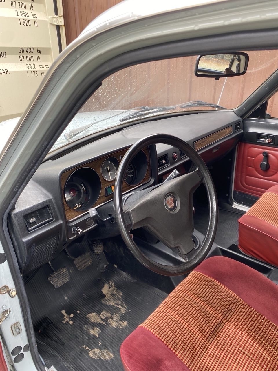 GAZ-24-Volga-1987-7
