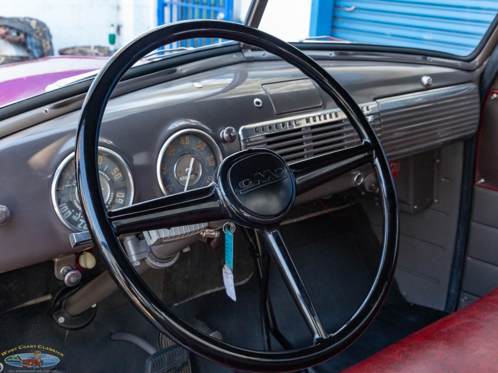 GMC-3800-34-Ton-1951-2-Door-Pick-Up-29