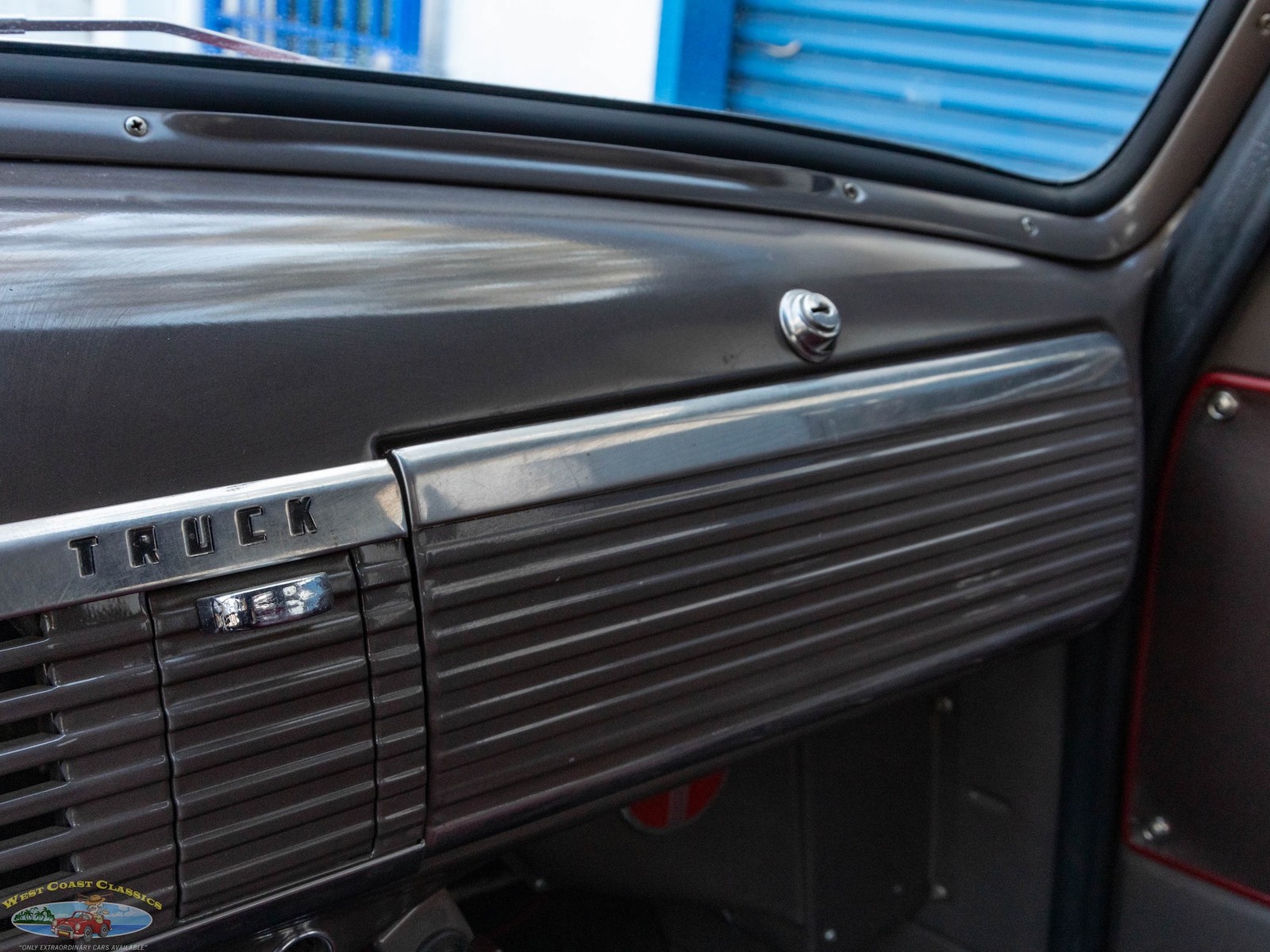 GMC-3800-34-Ton-1951-2-Door-Pick-Up-33