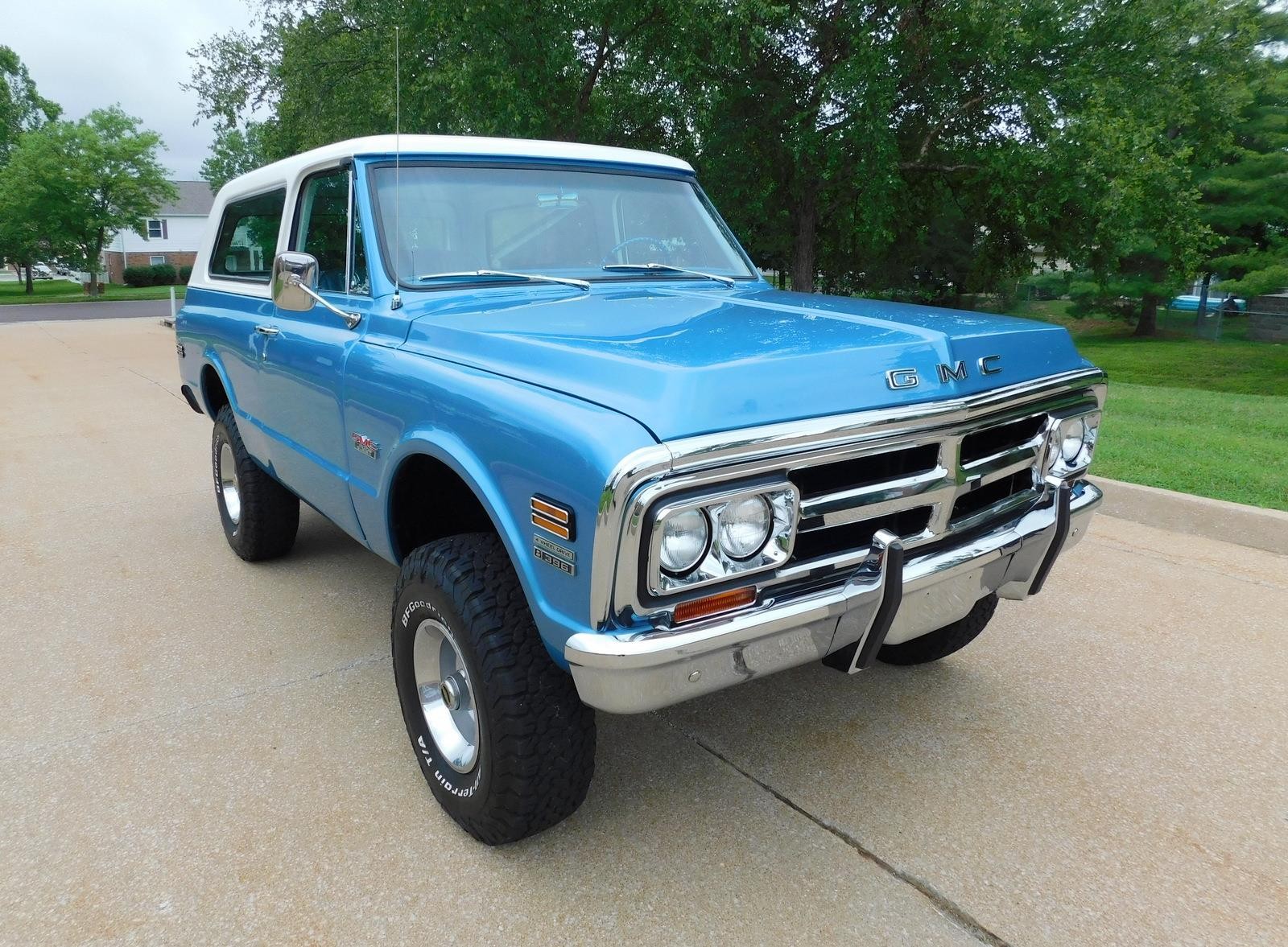 GMC-Jimmy-1970-SUV-18