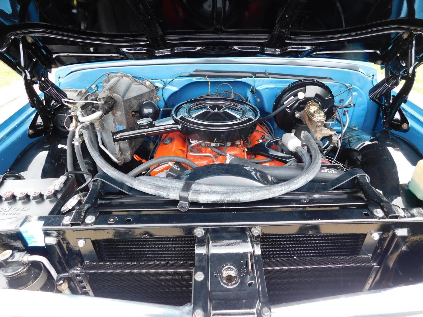 GMC-Jimmy-1970-SUV-2