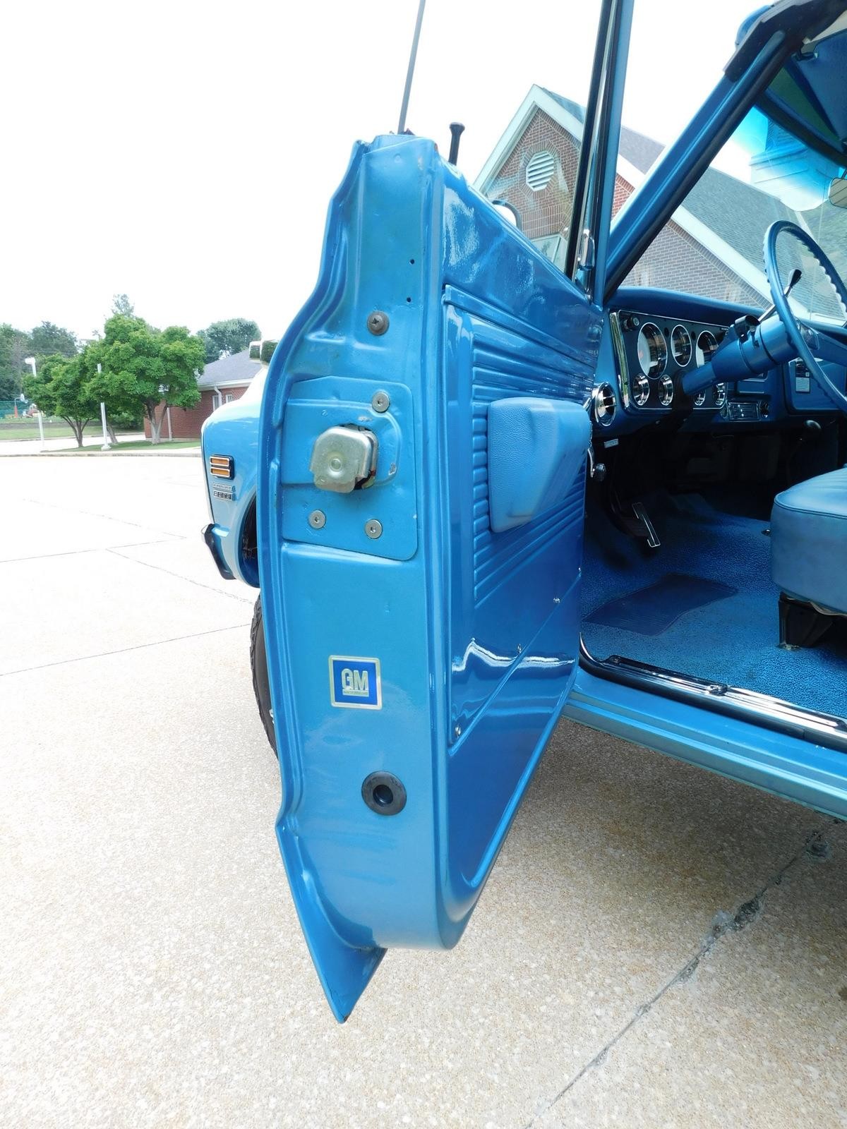 GMC-Jimmy-1970-SUV-30