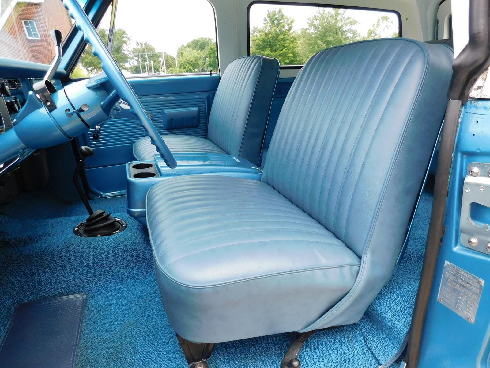 GMC-Jimmy-1970-SUV-8