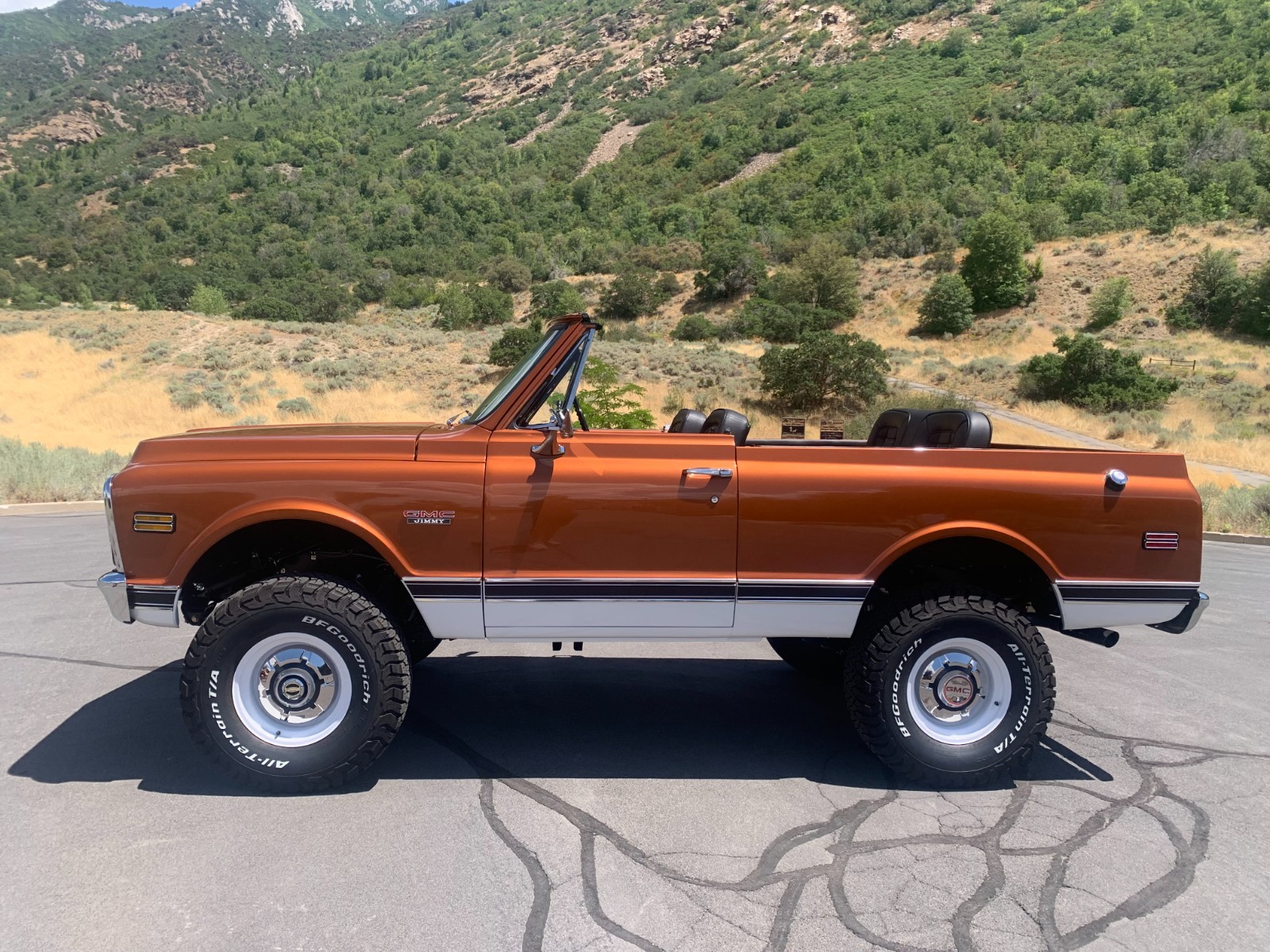 GMC-Jimmy-1972-SUV-2
