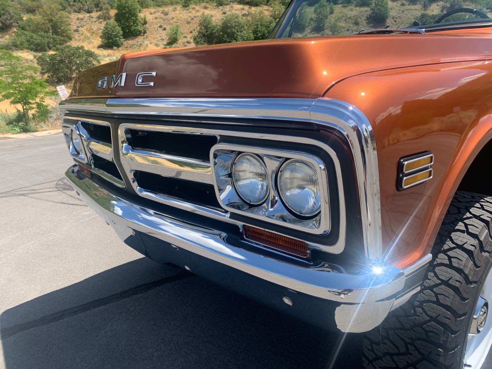 GMC-Jimmy-1972-SUV-4