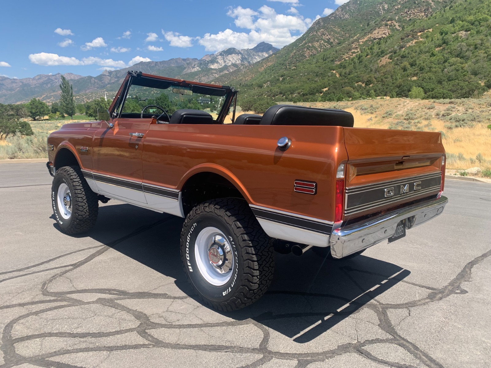 GMC-Jimmy-1972-SUV-8
