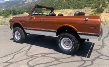 GMC-Jimmy-1972-SUV-9