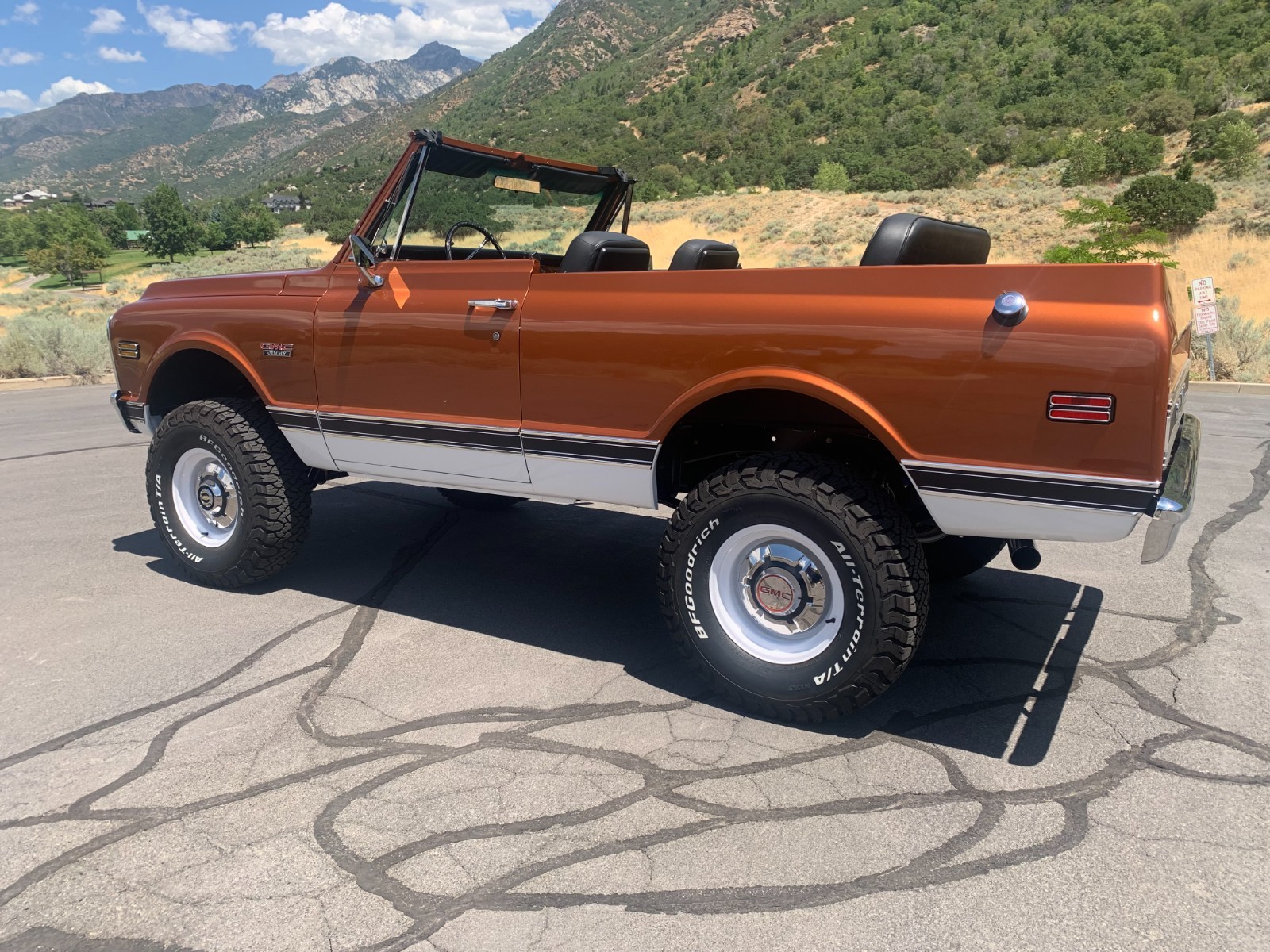GMC-Jimmy-1972-SUV-9