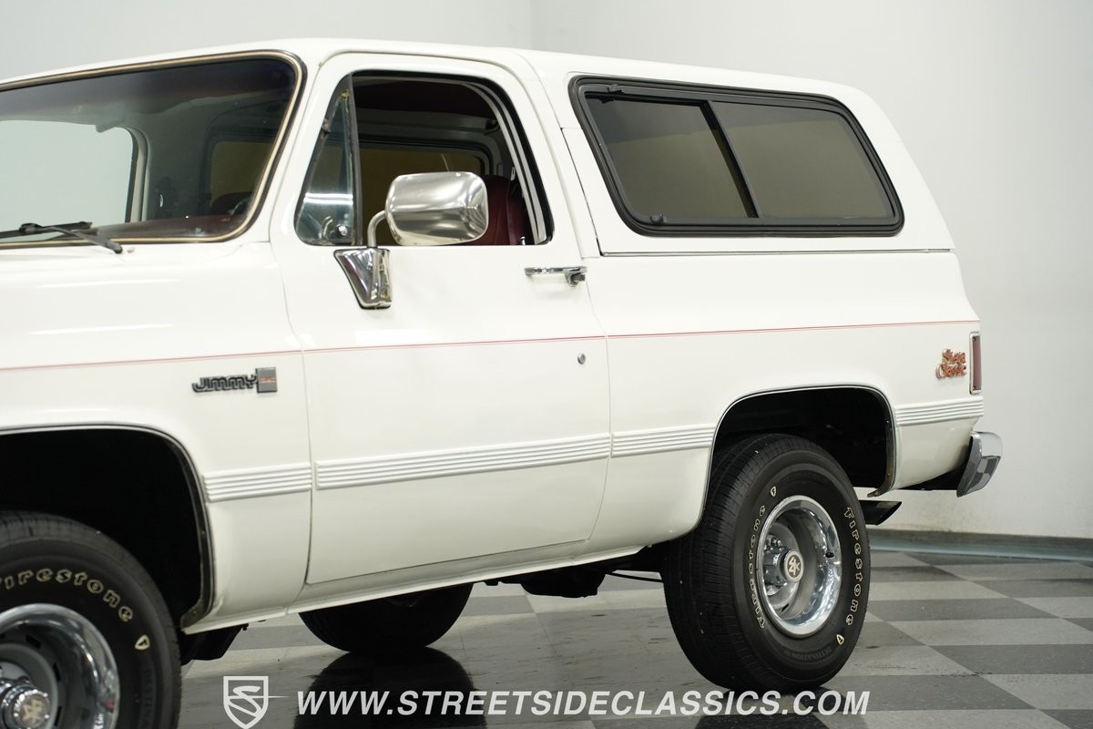 GMC-Jimmy-1986-SUV-21