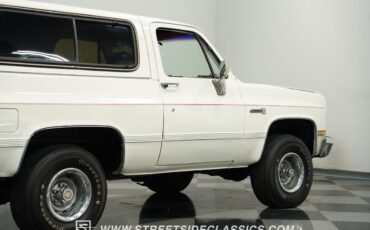 GMC-Jimmy-1986-SUV-27