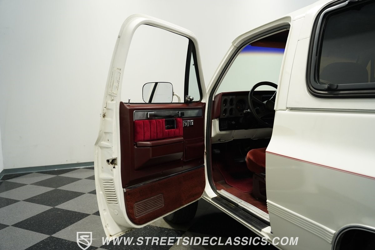GMC-Jimmy-1986-SUV-35