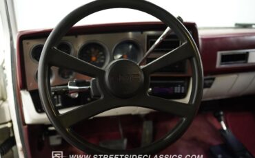 GMC-Jimmy-1986-SUV-38