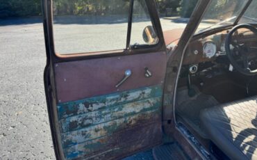 GMC-Pickup-resto-mod-frame-off-build-patina-1950-26