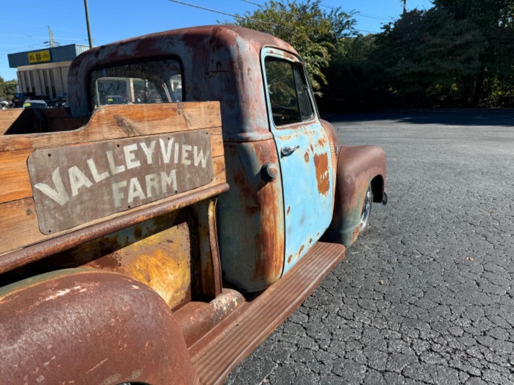 GMC-Pickup-resto-mod-frame-off-build-patina-1950-28
