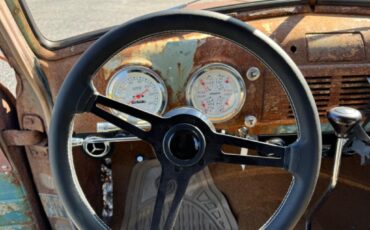 GMC-Pickup-resto-mod-frame-off-build-patina-1950-34