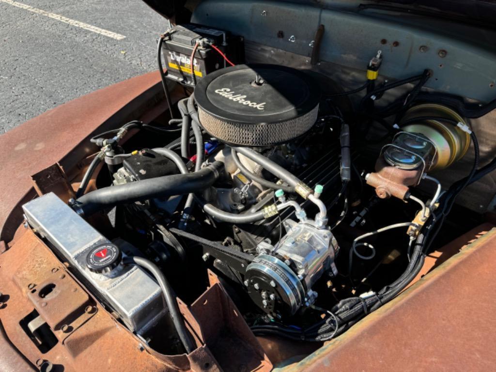 GMC-Pickup-resto-mod-frame-off-build-patina-1950-38