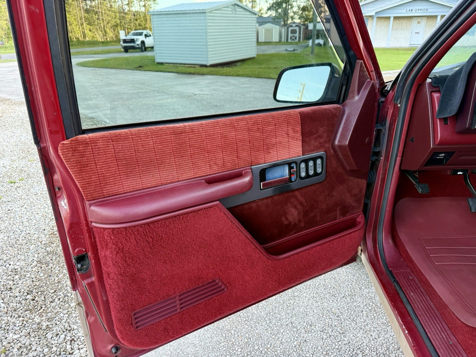 GMC-Sierra-1500-1991-Standard-Cab-Pickup-14