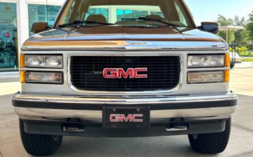 GMC-Sierra-1500-1995-Pickup-Truck-1