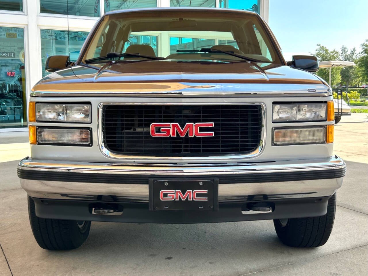 GMC-Sierra-1500-1995-Pickup-Truck-1