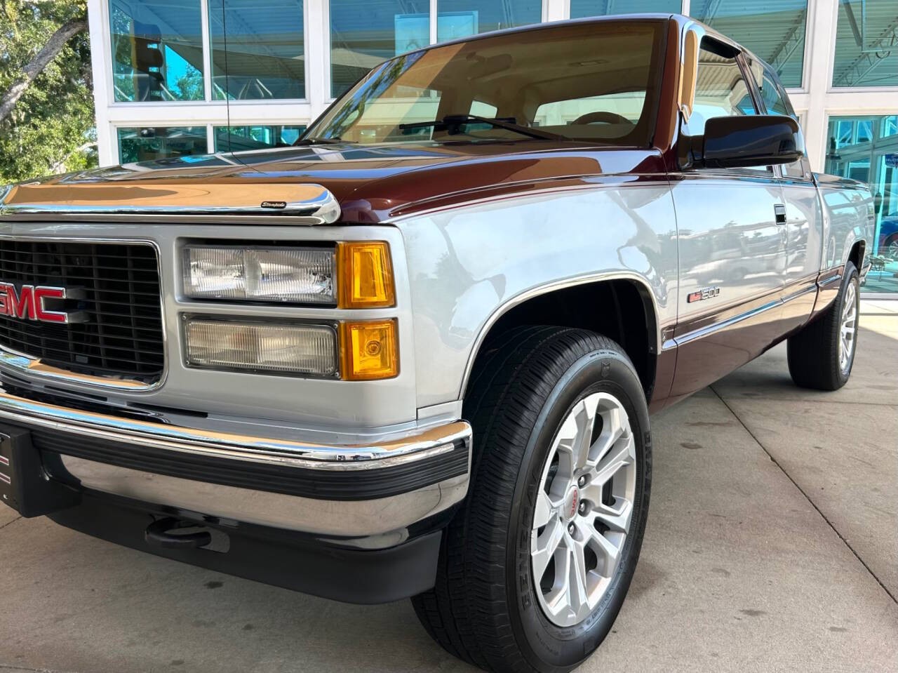 GMC-Sierra-1500-1995-Pickup-Truck-10