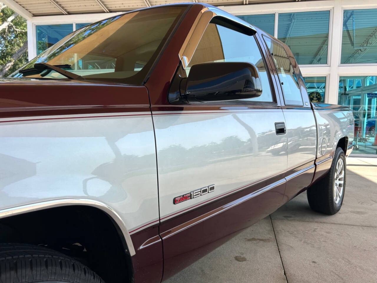 GMC-Sierra-1500-1995-Pickup-Truck-11