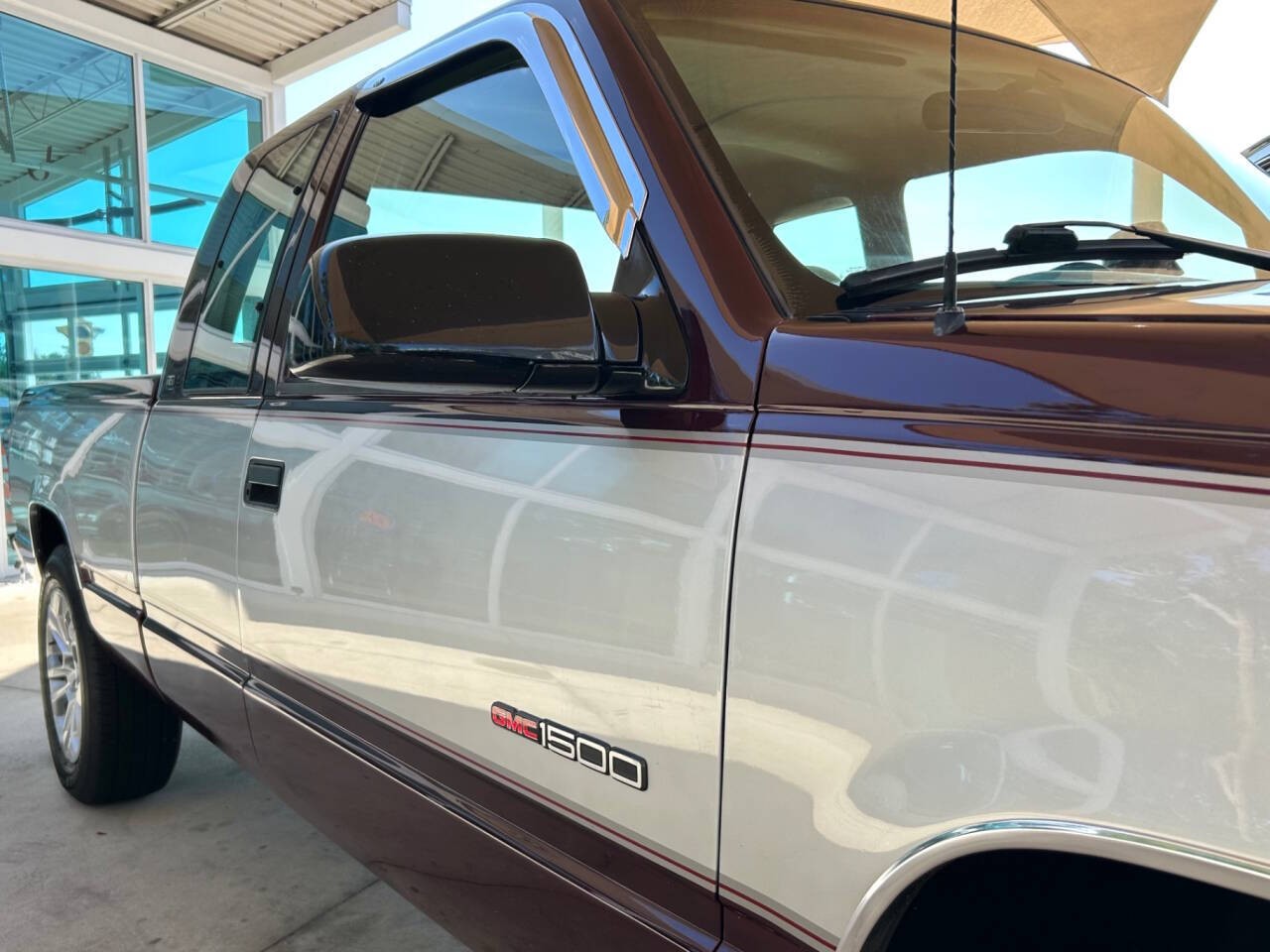 GMC-Sierra-1500-1995-Pickup-Truck-16