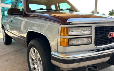 GMC-Sierra-1500-1995-Pickup-Truck-17