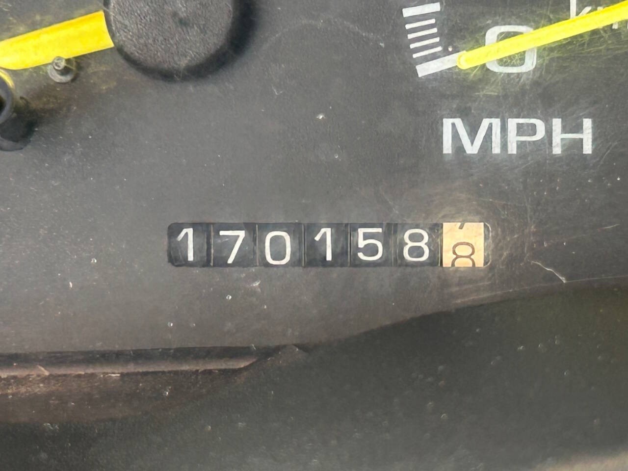 GMC-Sierra-1500-1995-Pickup-Truck-31