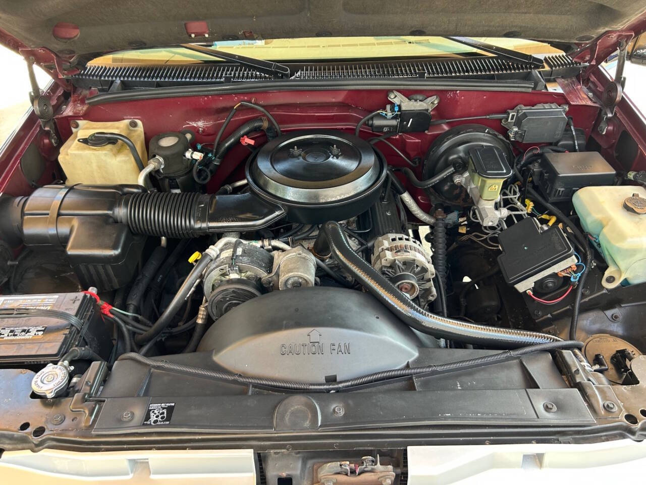 GMC-Sierra-1500-1995-Pickup-Truck-35