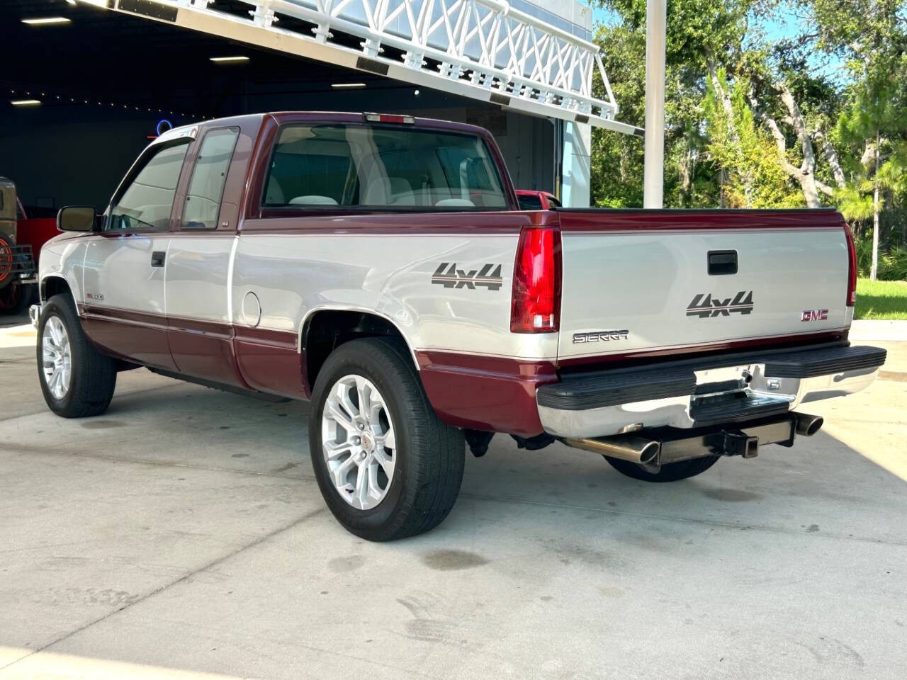 GMC-Sierra-1500-1995-Pickup-Truck-7