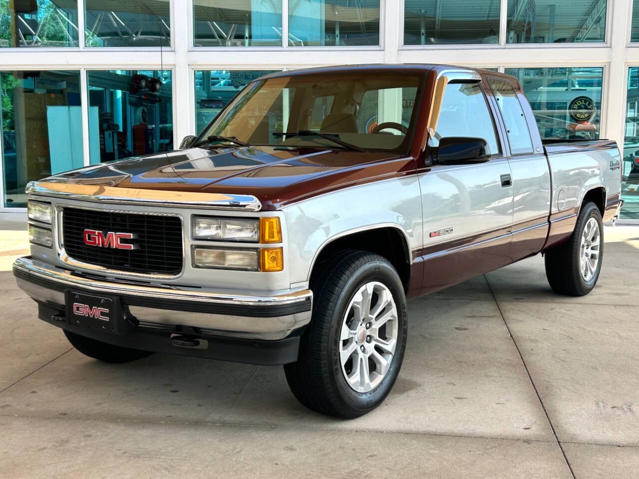 GMC-Sierra-1500-1995-Pickup-Truck-9
