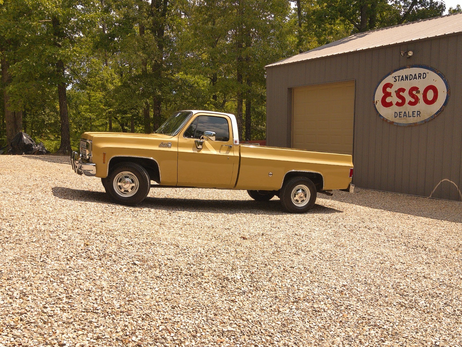 GMC-Sierra-2500-1976-Standard-Cab-Pickup-2