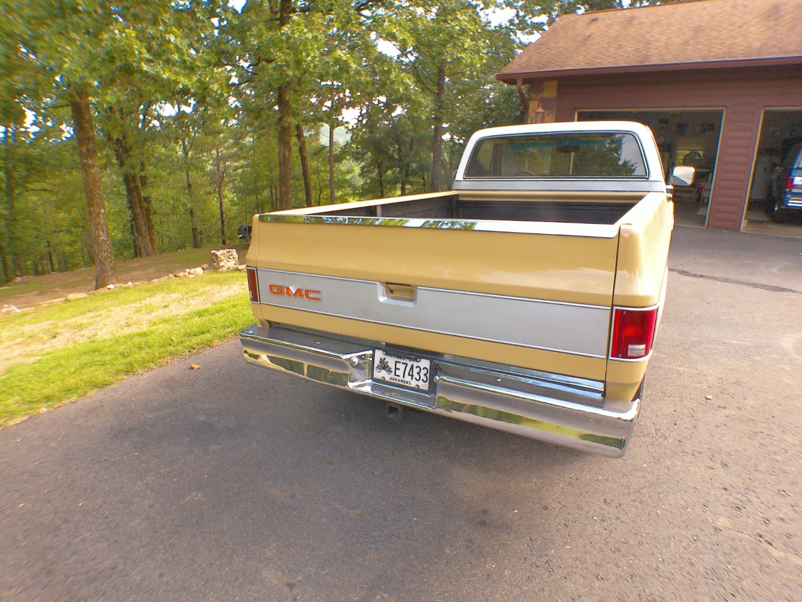 GMC-Sierra-2500-1976-Standard-Cab-Pickup-4