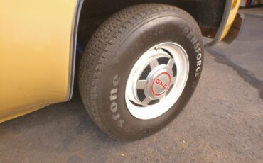 GMC-Sierra-2500-1976-Standard-Cab-Pickup-7