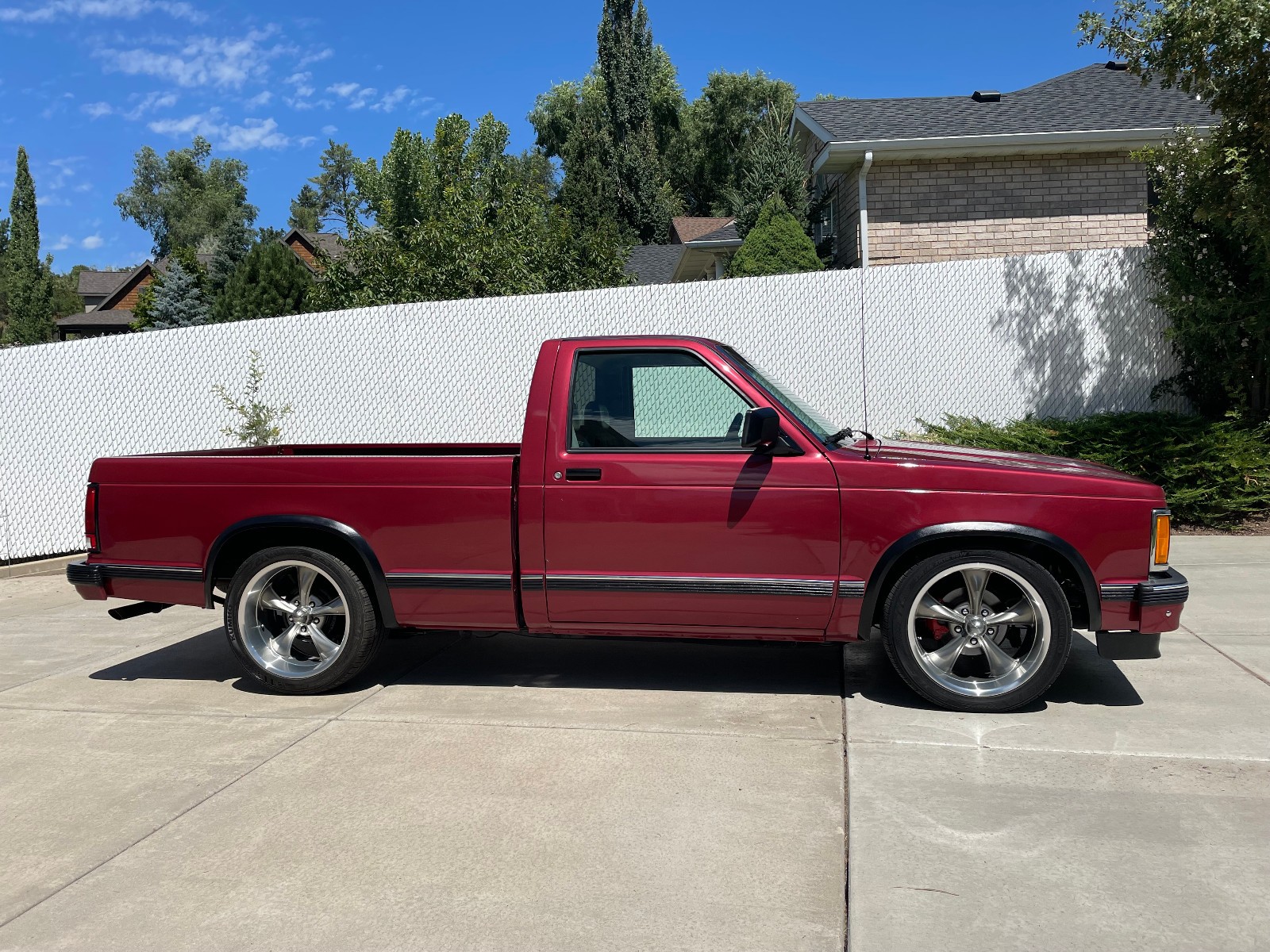 GMC-Sonoma-1993-Standard-Cab-Pickup-1