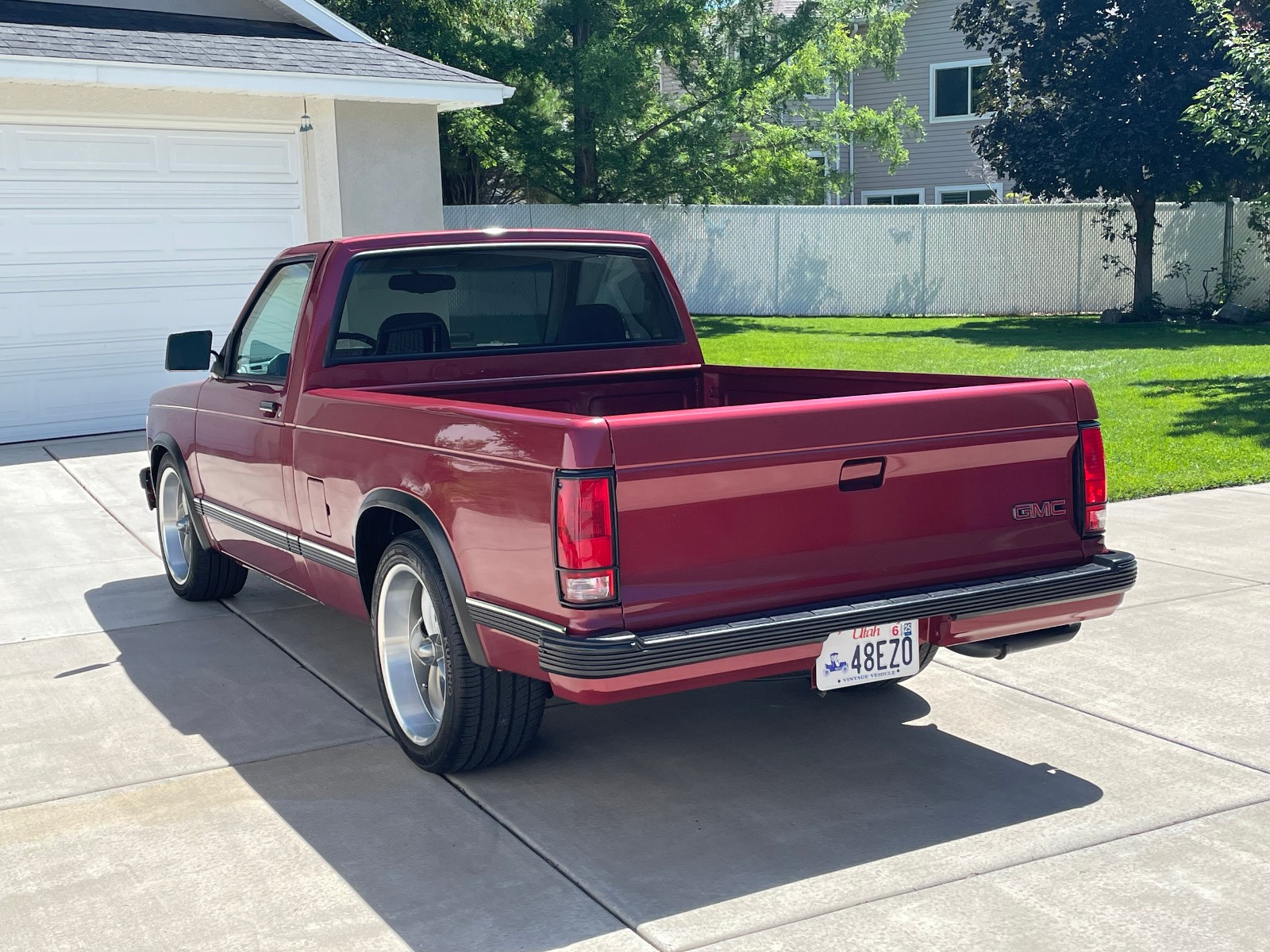 GMC-Sonoma-1993-Standard-Cab-Pickup-2