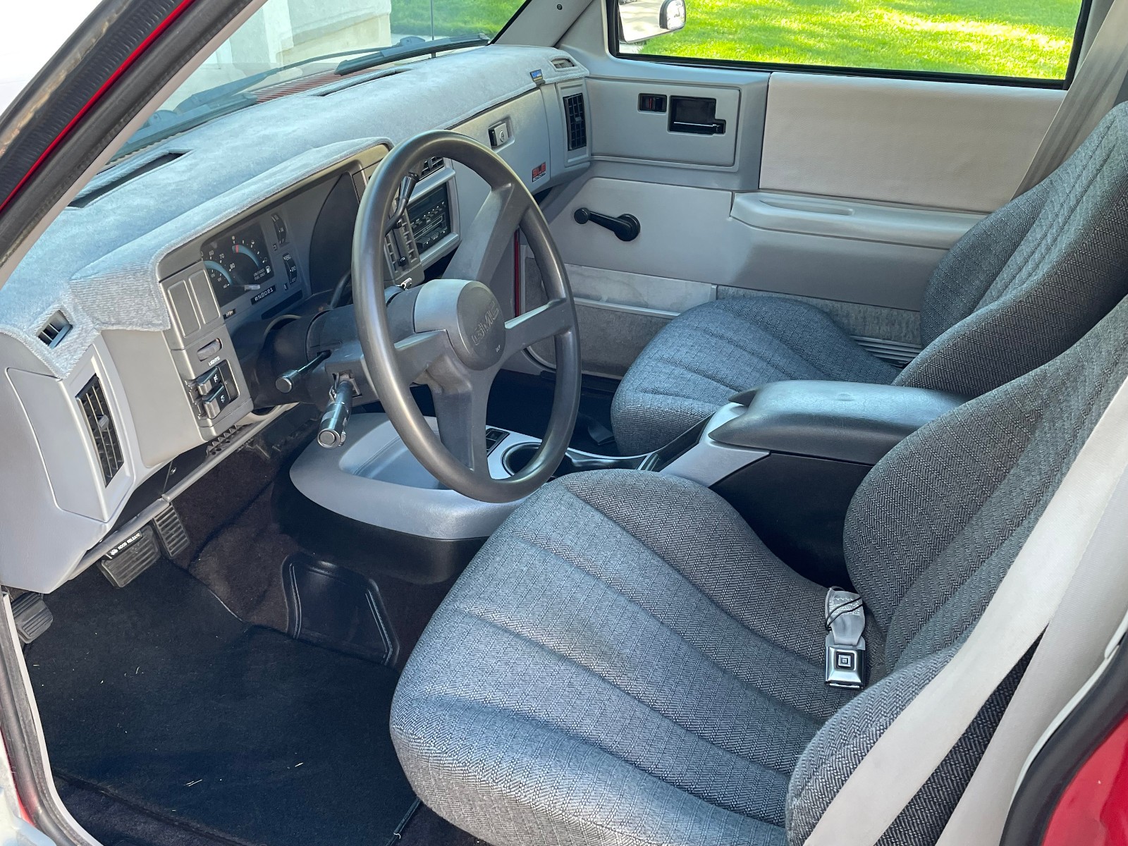 GMC-Sonoma-1993-Standard-Cab-Pickup-5