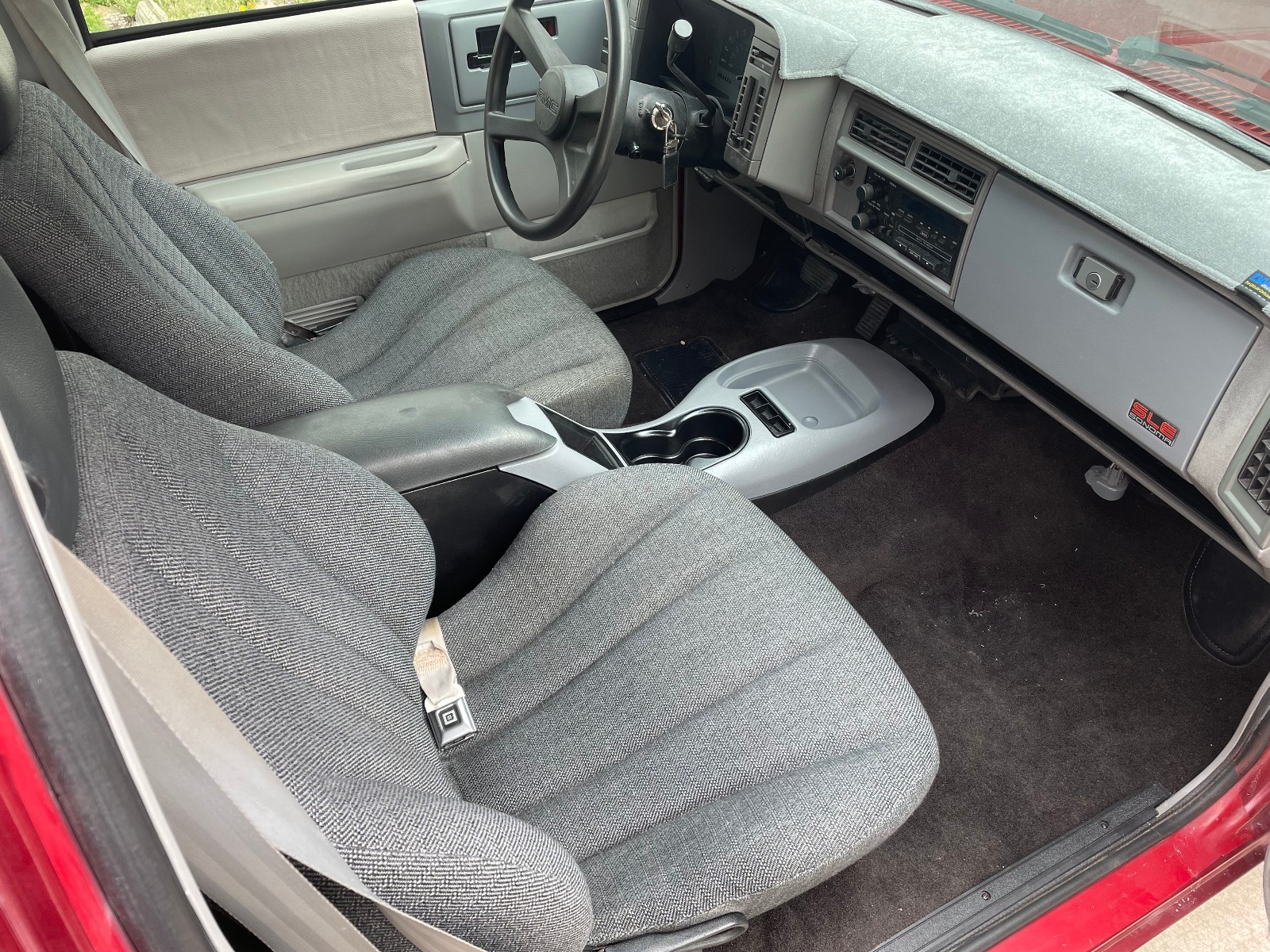 GMC-Sonoma-1993-Standard-Cab-Pickup-6