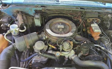 GMC-Suburban-1987-SUV-10