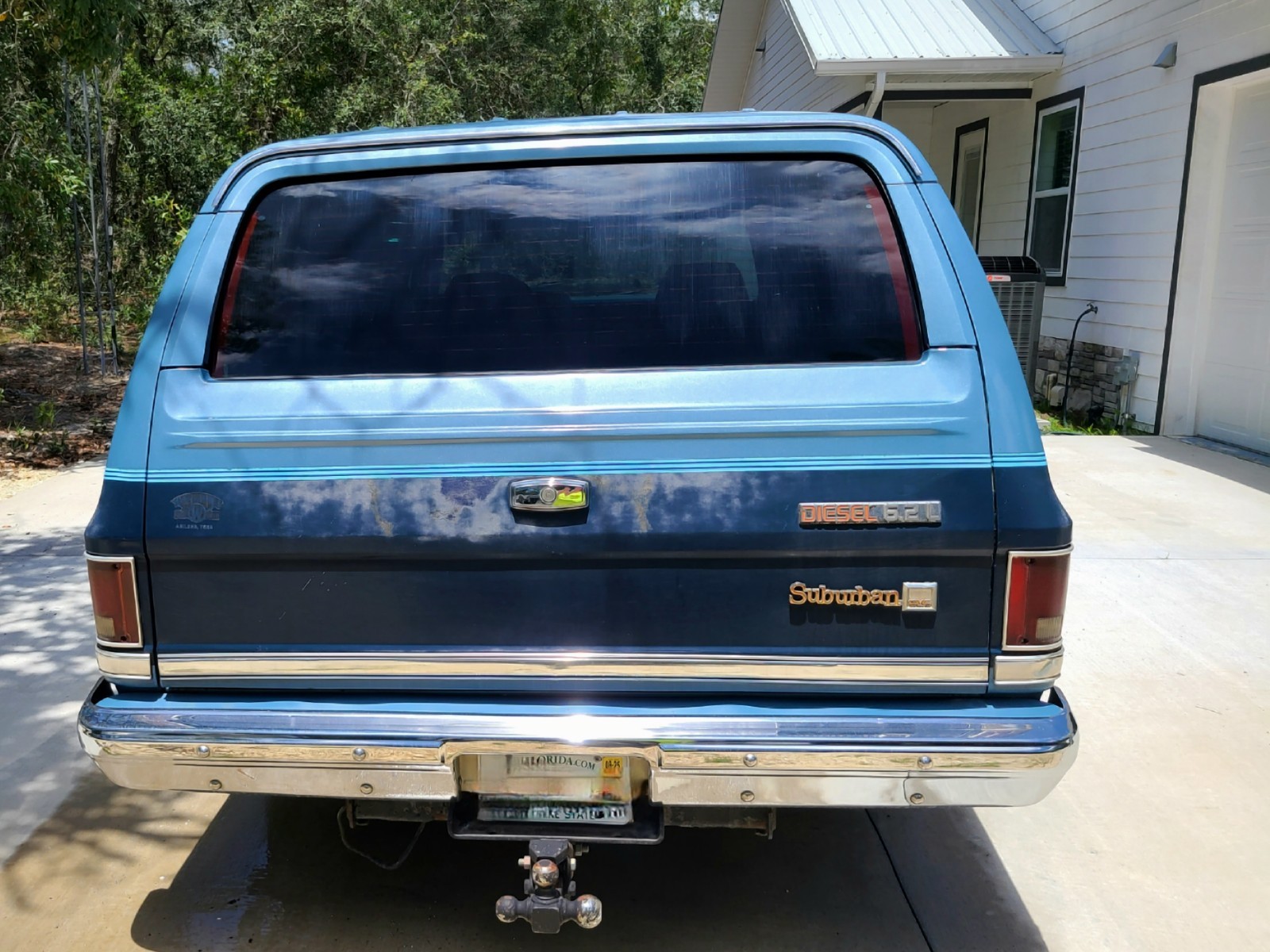 GMC-Suburban-1987-SUV-3