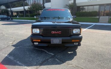 GMC-Syclone-1991-Pickup-Truck-2