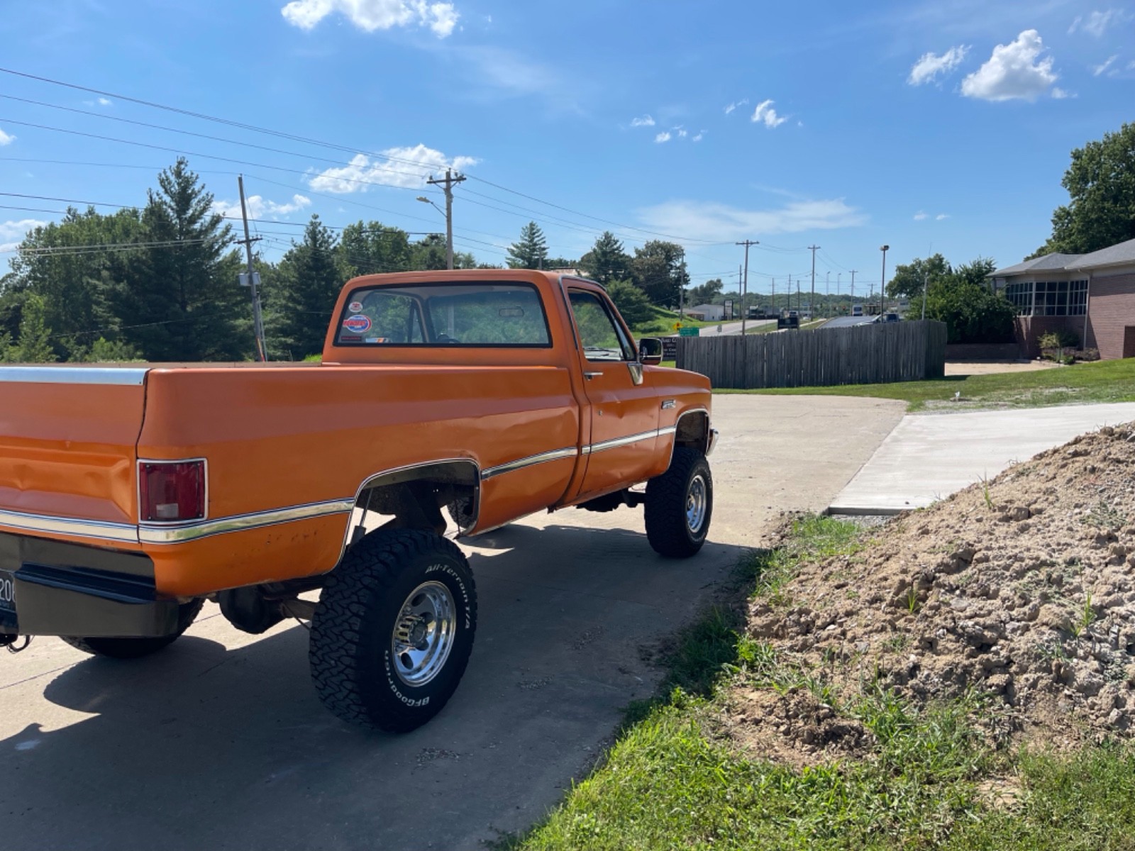 GMC-sierra-classic-2500-1987-4