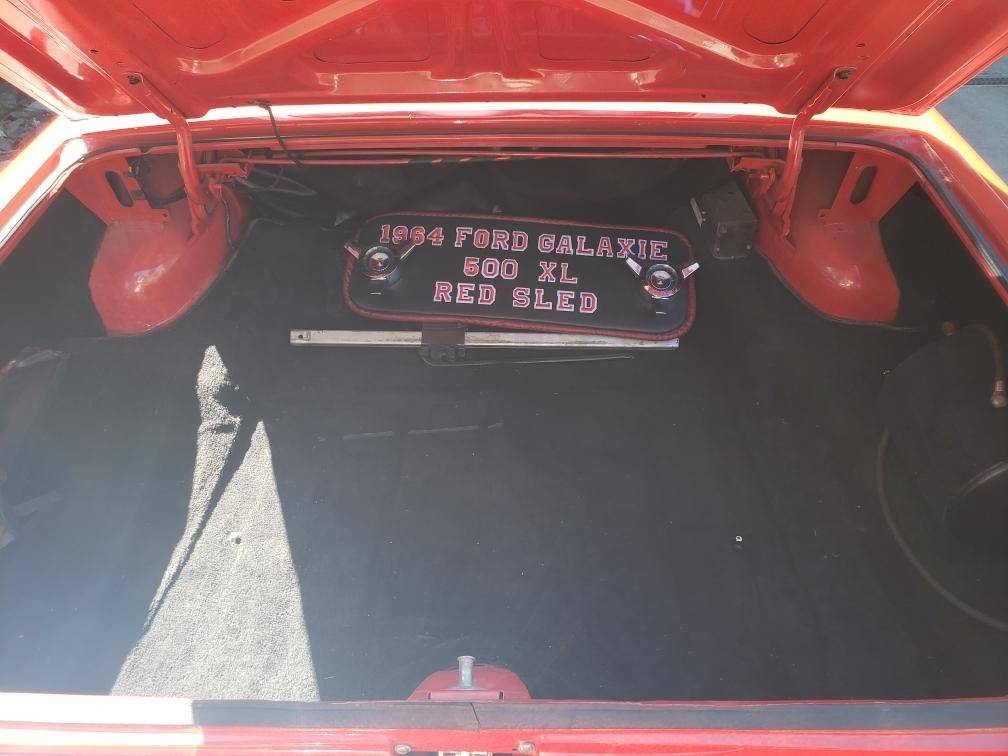 Galaxie-500-xl-1964-red-4