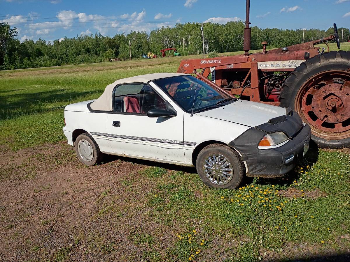 Geo-metro-1991-white-1