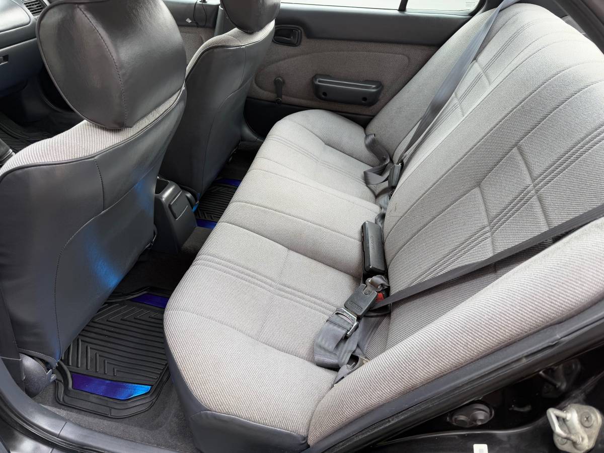 Geo-prizm-1994-black-8