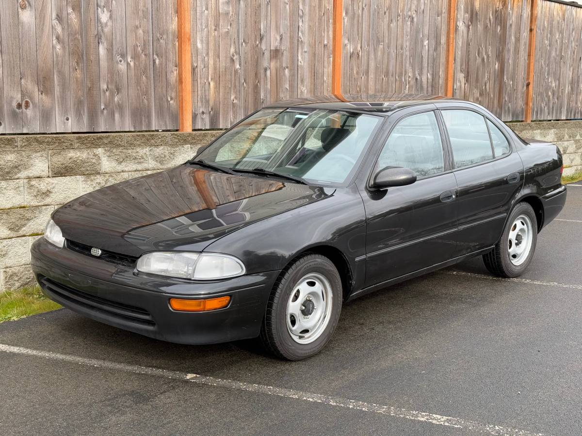 Geo-prizm-1994-black