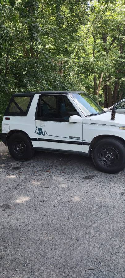 Geo-tracker-1990-white-3