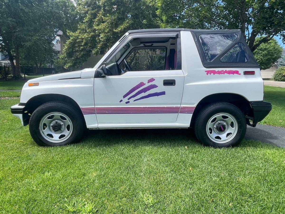 Geo-tracker-1993-white-8