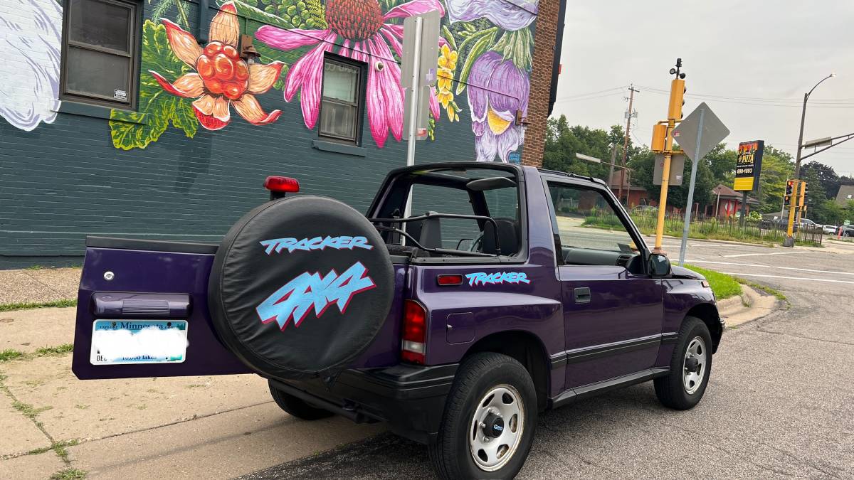 Geo-tracker-1995-purple-15