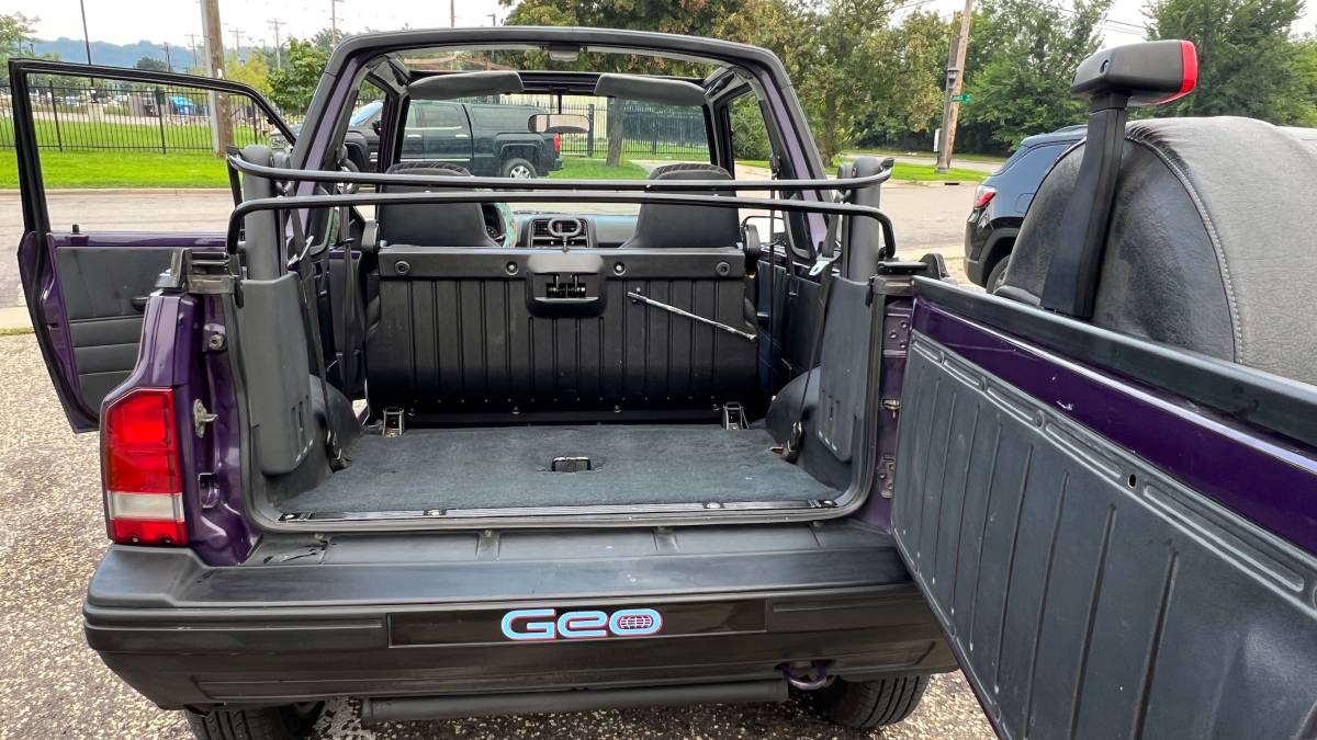 Geo-tracker-1995-purple-7